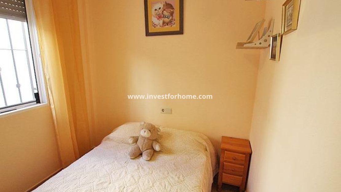 Sale - Bungalow - Guardamar del Segura - 03140