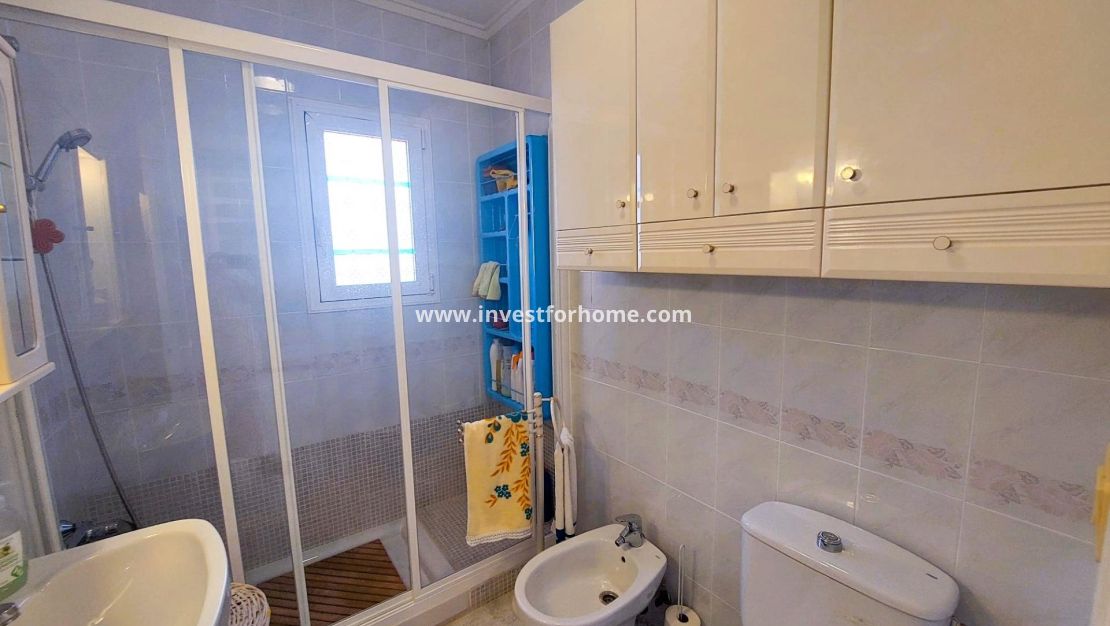 Sale - Bungalow - Orihuela Costa - Costa Blanca