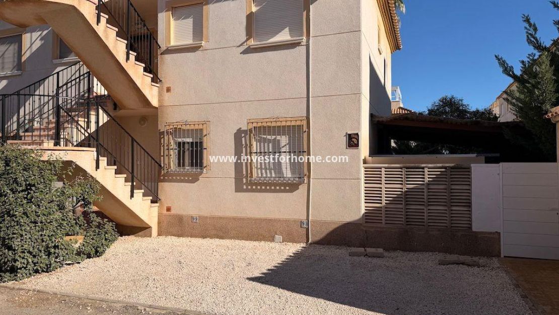 Sale - Bungalow - Orihuela Costa - Costa Blanca