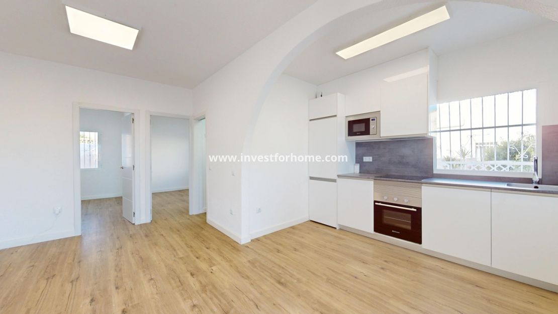 Sale - Bungalow - Orihuela Costa - Costa Blanca