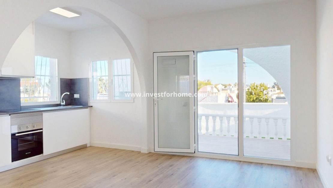 Sale - Bungalow - Orihuela Costa - Costa Blanca