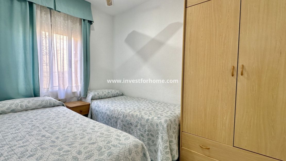 Sale - Bungalow - Orihuela Costa - Costa Blanca