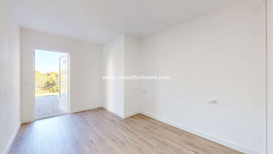 Sale - Bungalow - Orihuela Costa - Inland