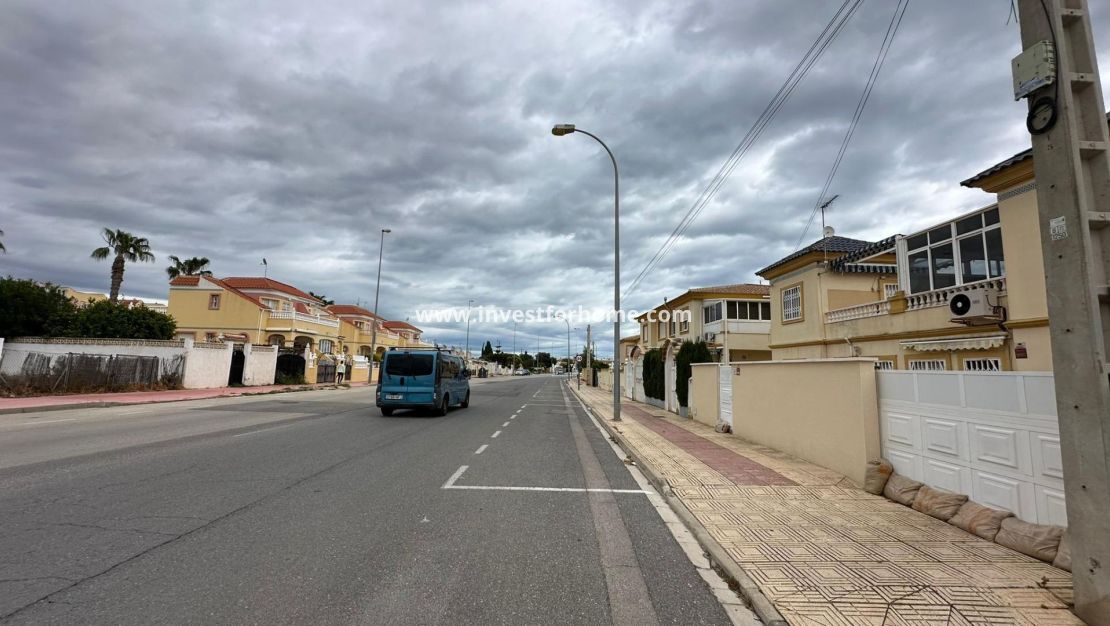 Sale - Bungalow - Orihuela Costa - Los Almendros-la Florida