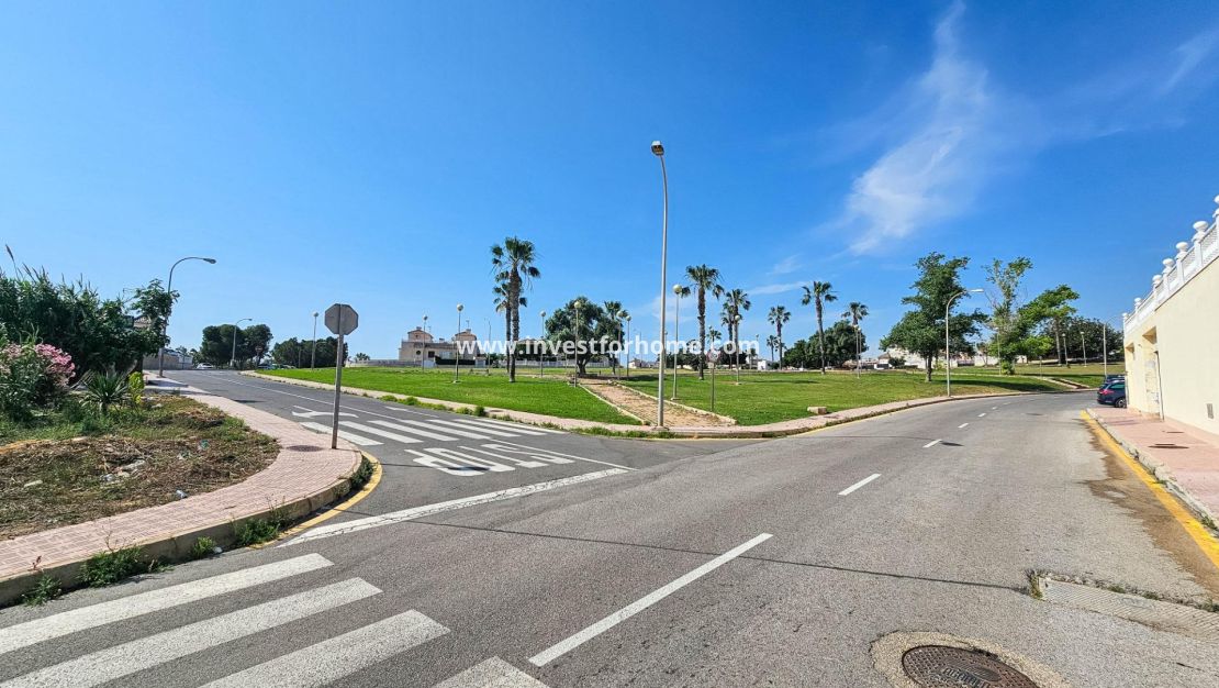 Sale - Bungalow - Orihuela Costa - Los Altos