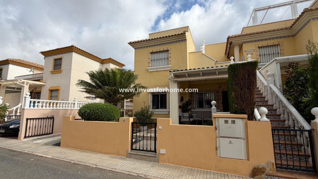Sale - Bungalow - Orihuela Costa - Los Dolses