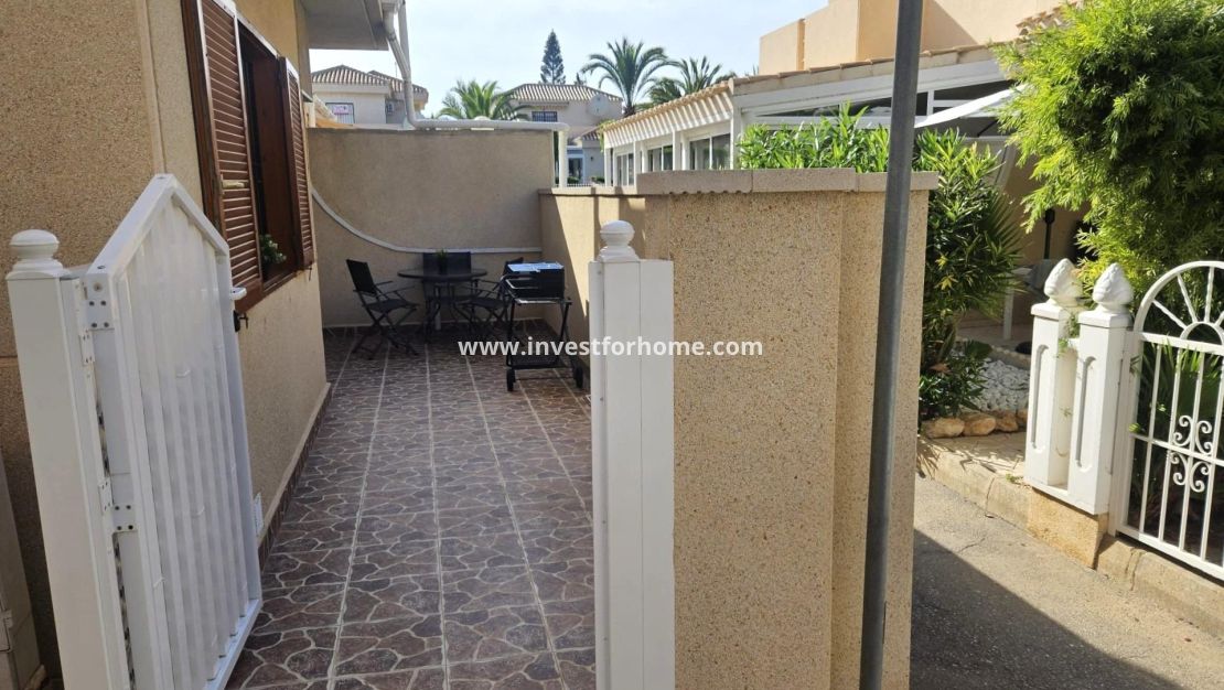 Sale - Bungalow - Orihuela Costa - Playa Flamenca