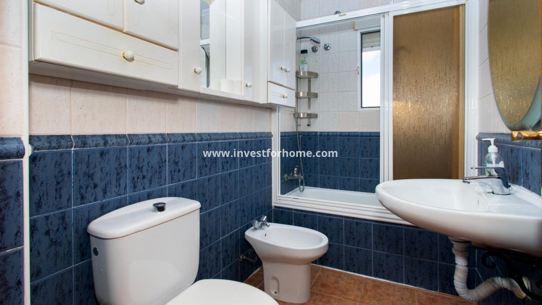 Sale - Bungalow - Orihuela Costa - Punta Prima