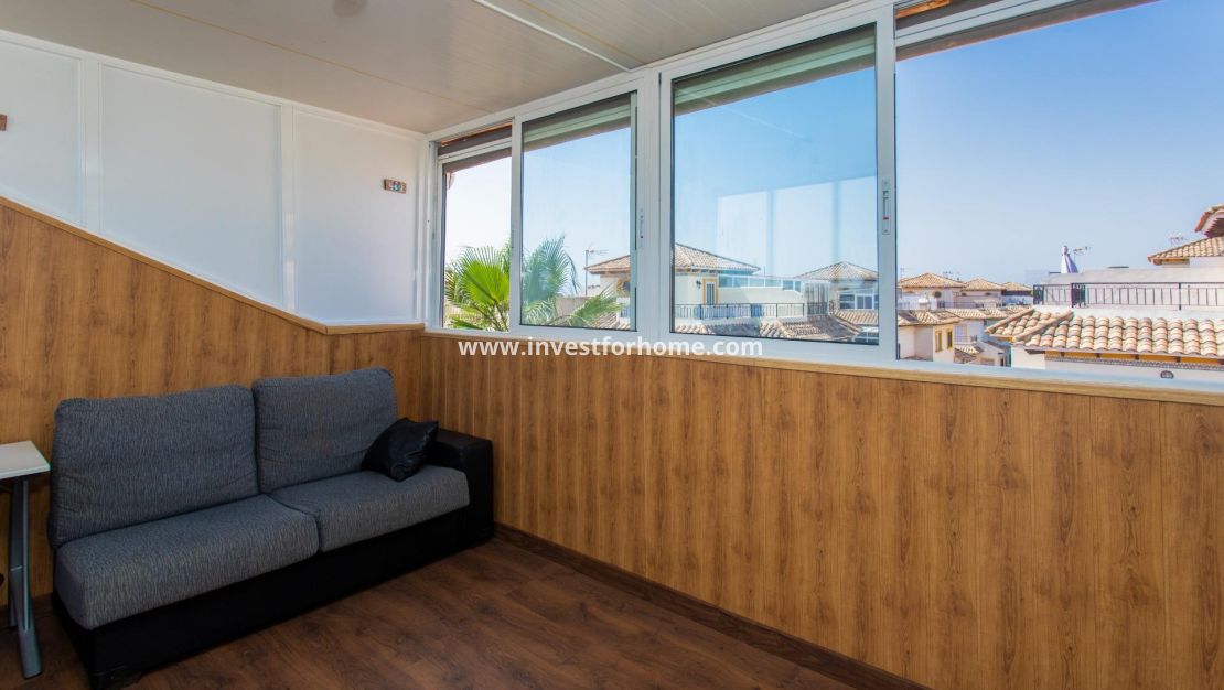 Sale - Bungalow - Orihuela Costa - Punta Prima