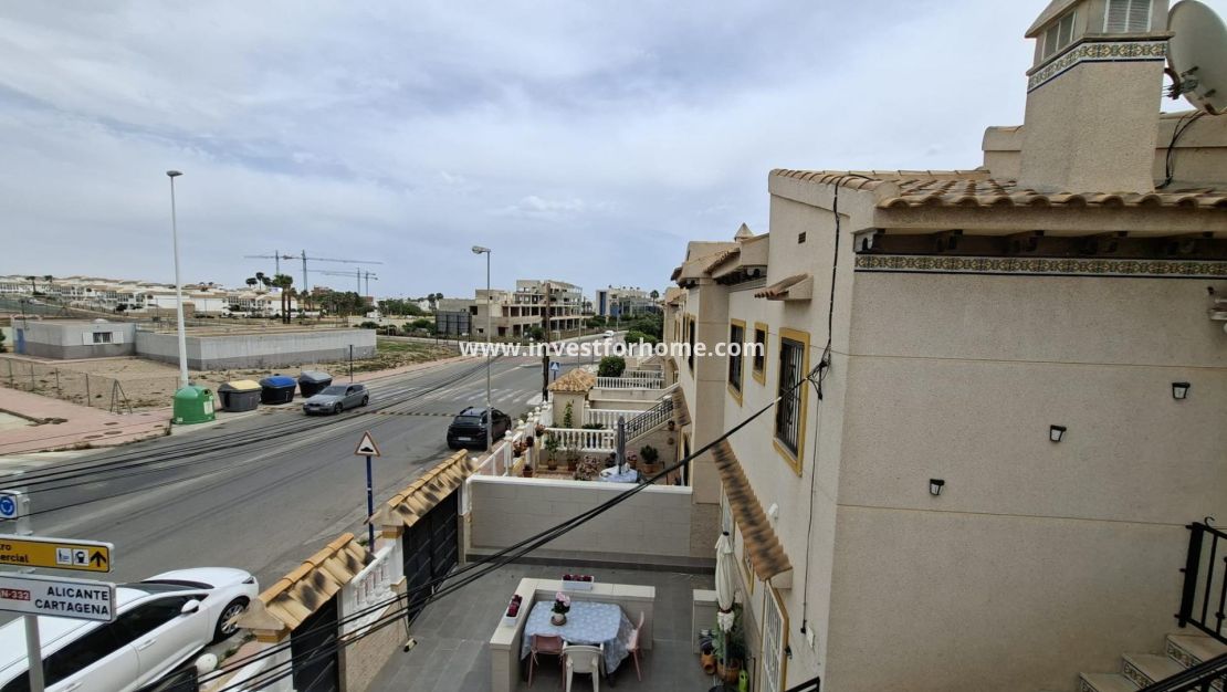 Sale - Bungalow - Orihuela Costa - Punta Prima