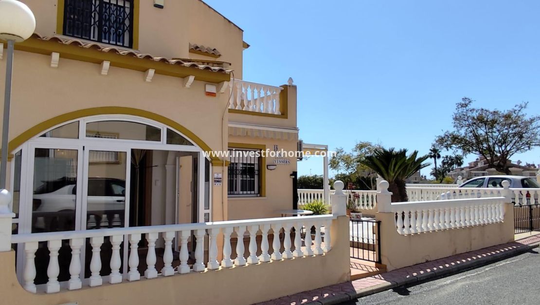 Sale - Bungalow - Orihuela Costa - Urbanización Perla Del Mar