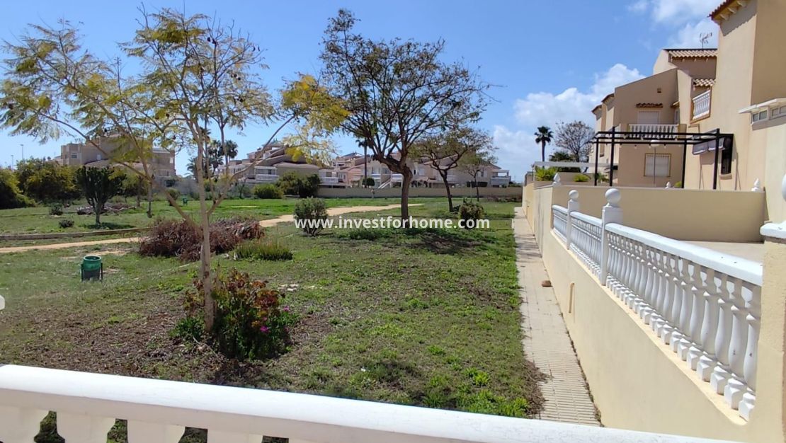Sale - Bungalow - Orihuela Costa - Urbanización Perla Del Mar