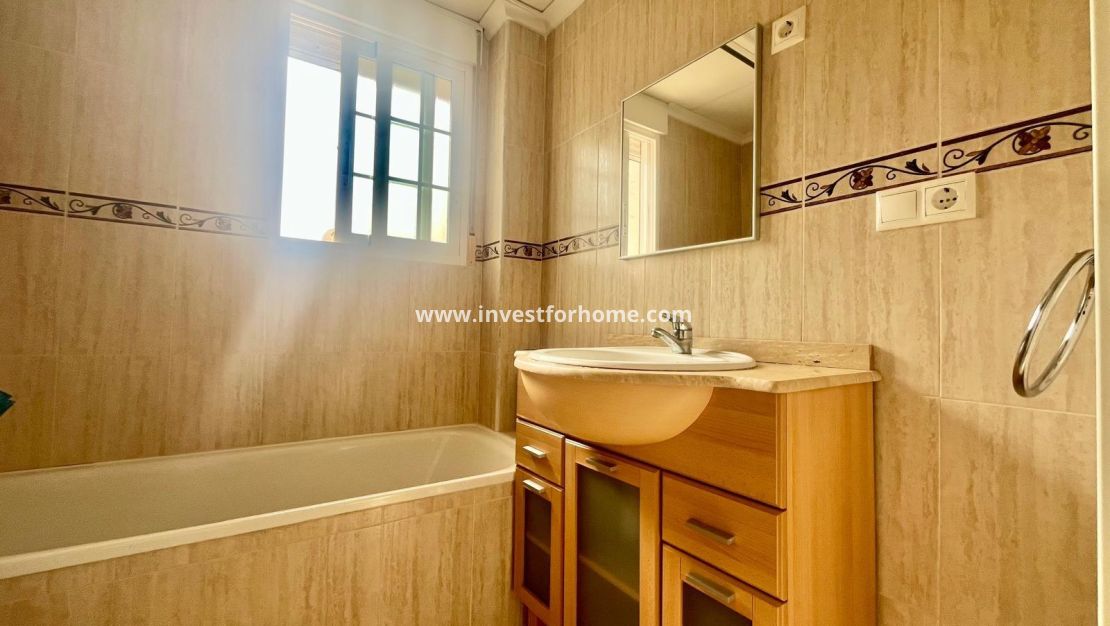 Sale - Bungalow - San Fulgencio - La Marina