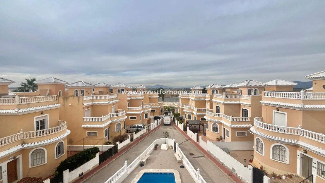 Sale - Bungalow - San Fulgencio - La Marina