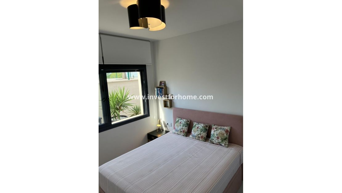 Sale - Bungalow - San Miguel de Salinas - Las Colinas