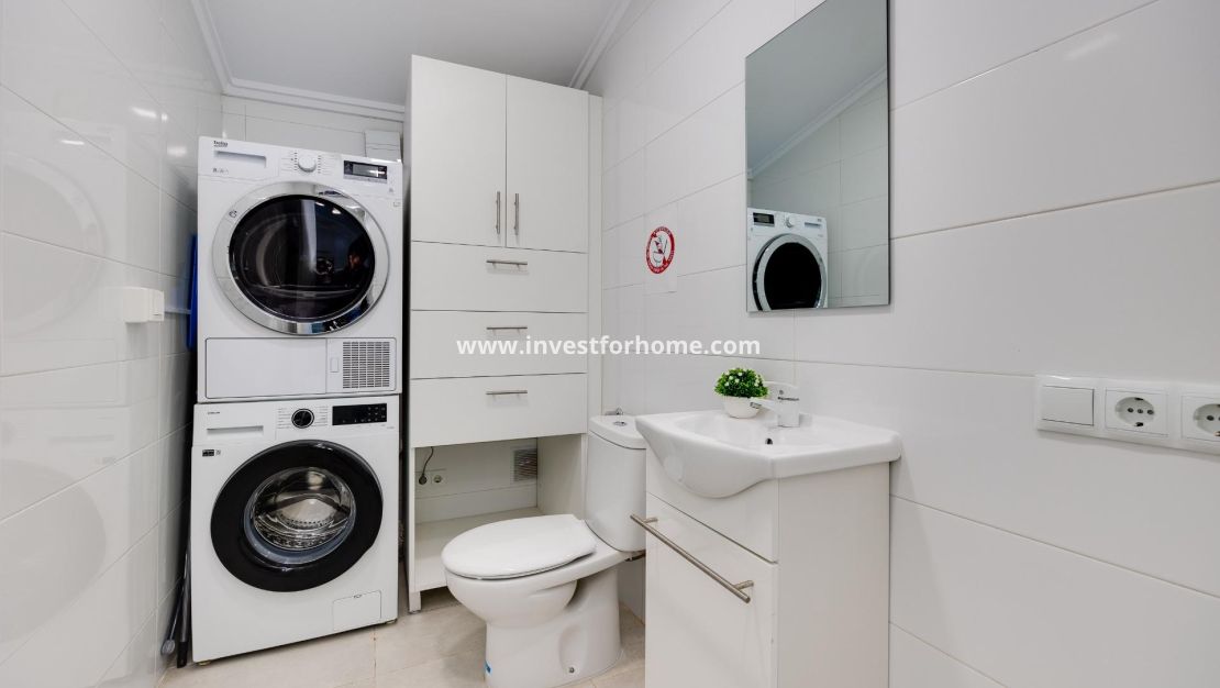 Sale - Bungalow - Torrevieja - aguas nuevas