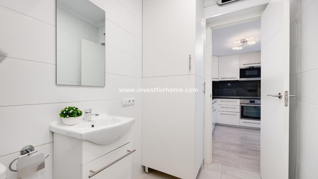 Sale - Bungalow - Torrevieja - aguas nuevas