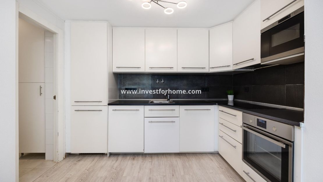 Sale - Bungalow - Torrevieja - aguas nuevas