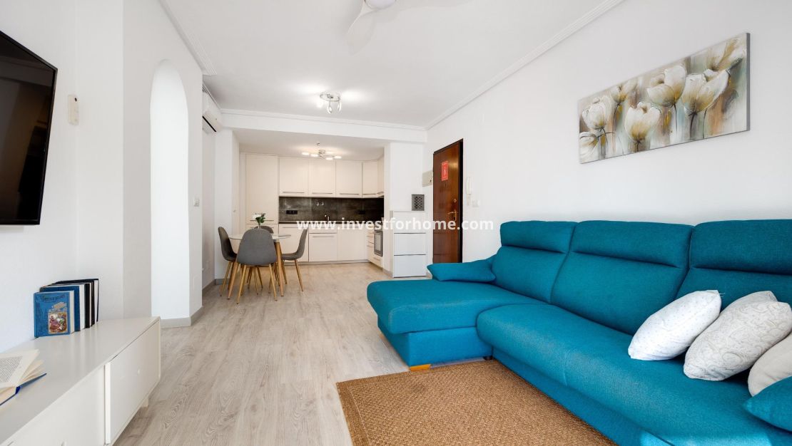 Sale - Bungalow - Torrevieja - aguas nuevas