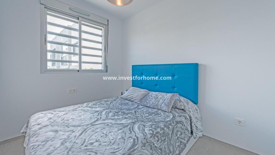 Sale - Bungalow - Torrevieja - Auguas Neuvas