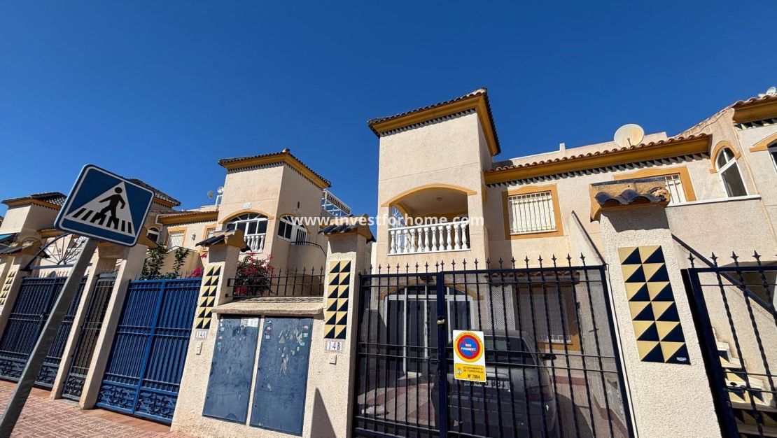 Sale - Bungalow - Torrevieja - Centro