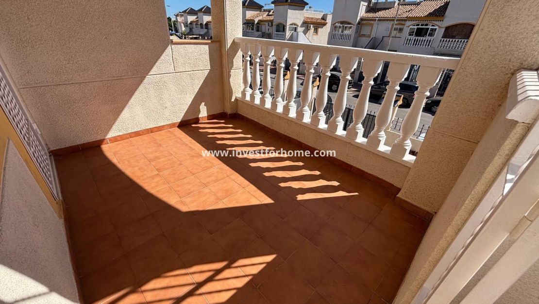 Sale - Bungalow - Torrevieja - Centro