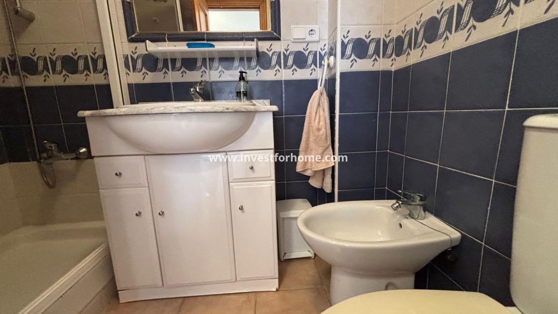 Sale - Bungalow - Torrevieja - Centro