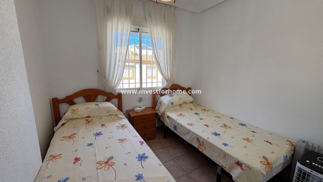 Sale - Bungalow - Torrevieja - Centro