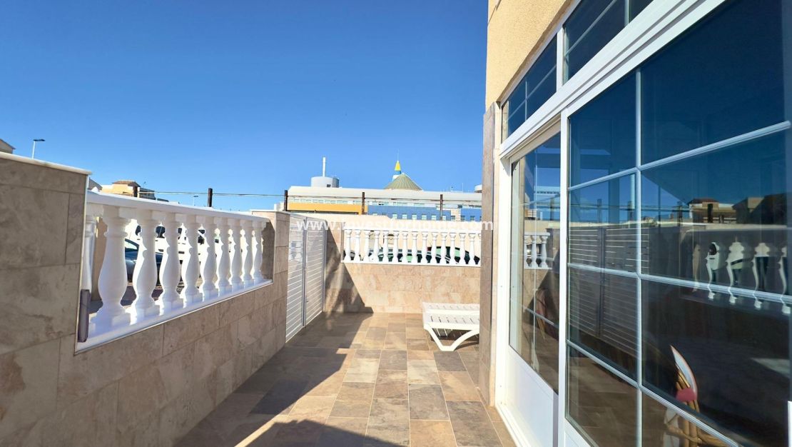 Sale - Bungalow - Torrevieja - Centro