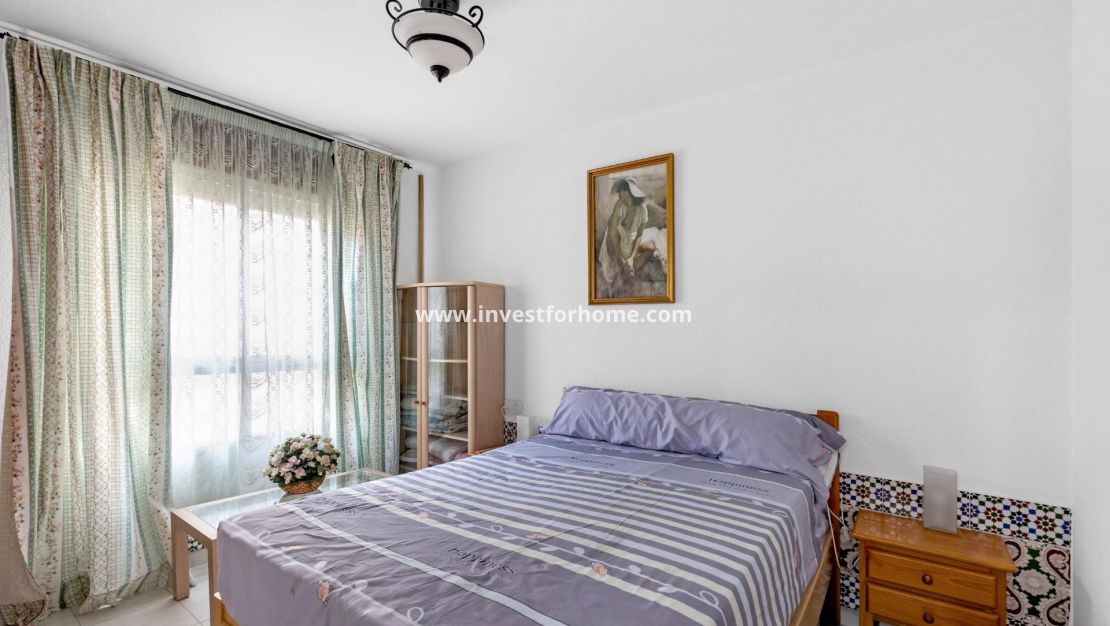 Sale - Bungalow - Torrevieja - Centro
