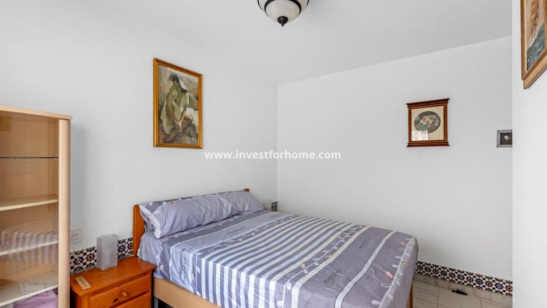 Sale - Bungalow - Torrevieja - Centro