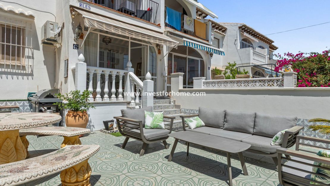 Sale - Bungalow - Torrevieja - Costa Blanca