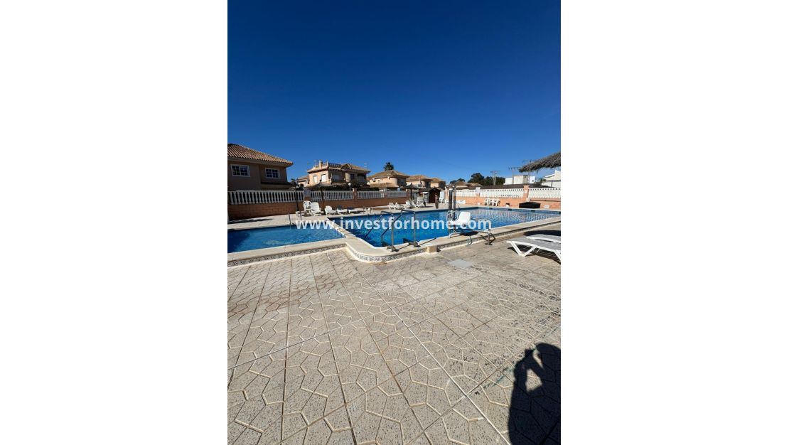 Sale - Bungalow - Torrevieja - Costa Blanca