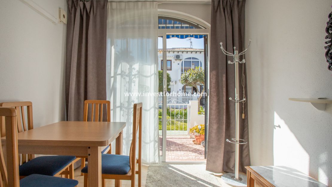 Sale - Bungalow - Torrevieja - Costa Blanca