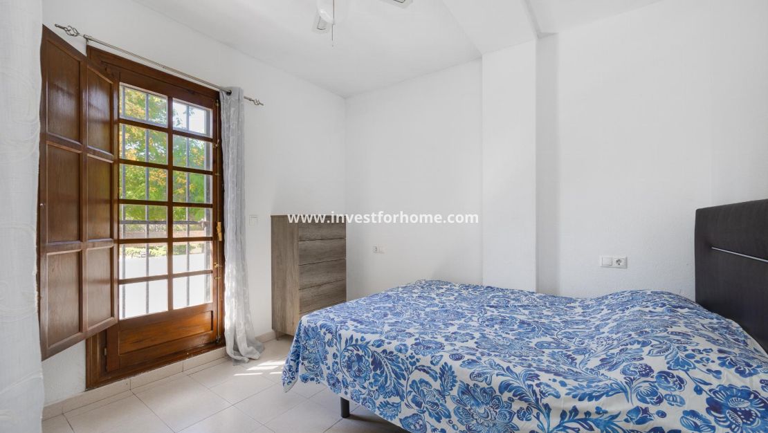 Sale - Bungalow - Torrevieja - Costa Blanca