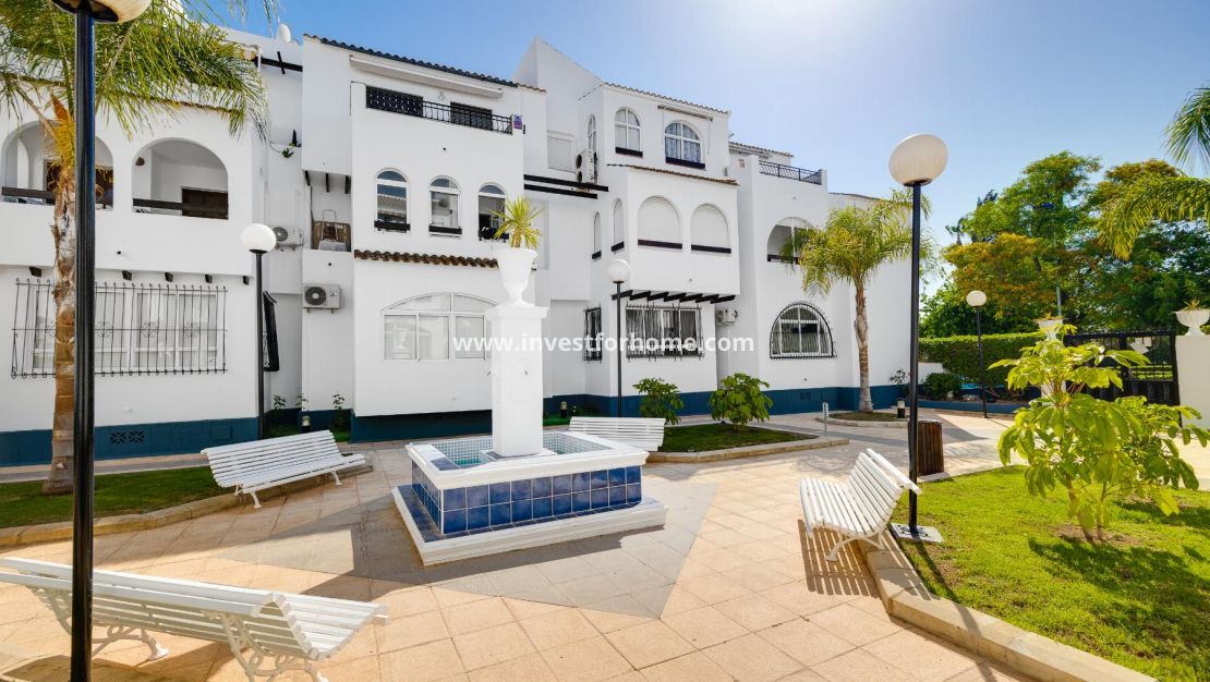 Sale - Bungalow - Torrevieja - Costa Blanca