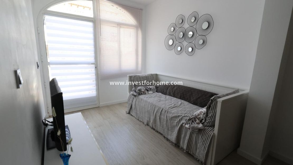 Sale - Bungalow - Torrevieja - Costa Blanca