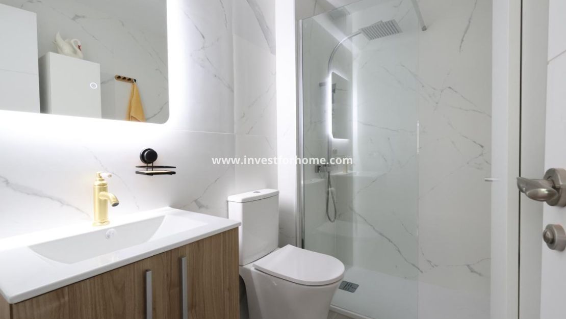 Sale - Bungalow - Torrevieja - Costa Blanca