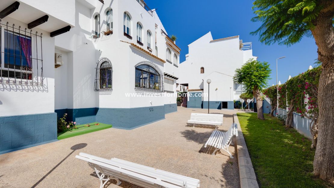 Sale - Bungalow - Torrevieja - El Acequión - Los Náufragos