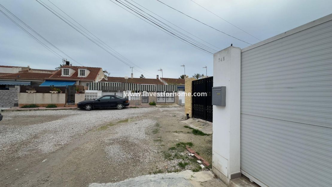 Sale - Bungalow - Torrevieja - El Limonar