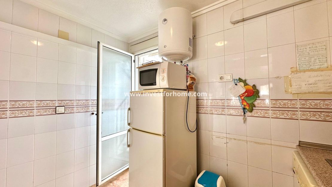 Sale - Bungalow - Torrevieja - El Limonar
