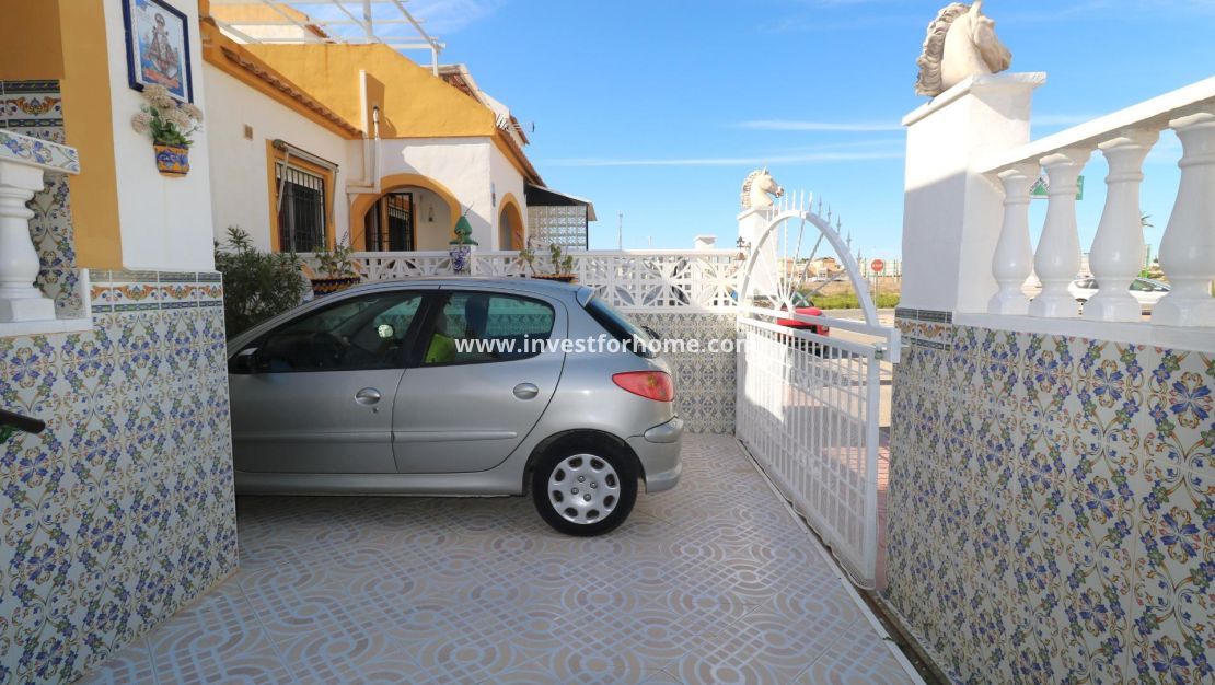 Sale - Bungalow - Torrevieja - El Limonar