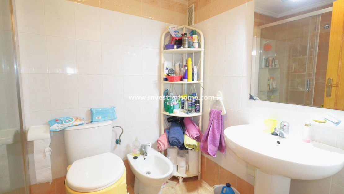 Sale - Bungalow - Torrevieja - El Limonar