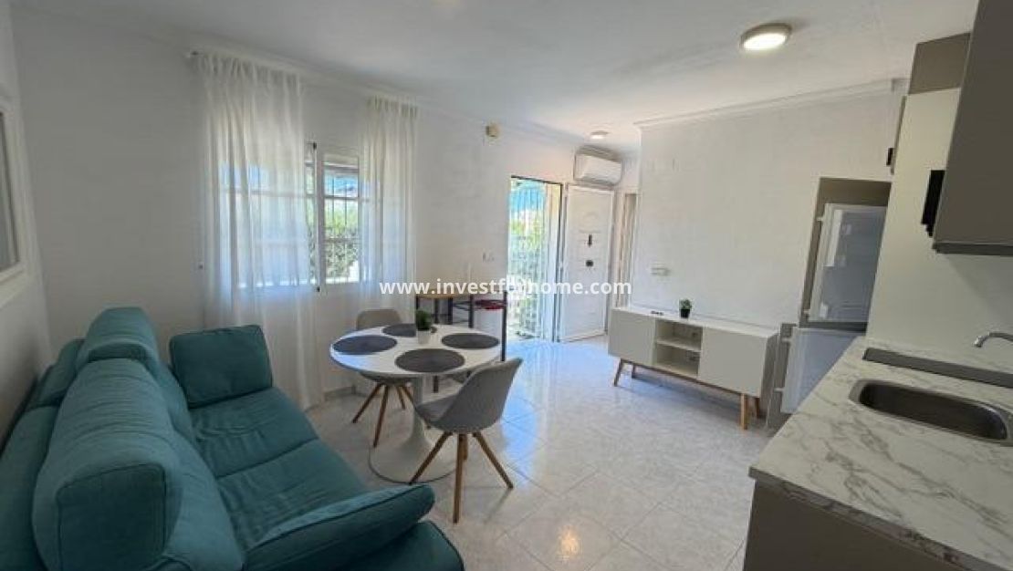 Sale - Bungalow - Torrevieja - La Siesta-El Chaparral