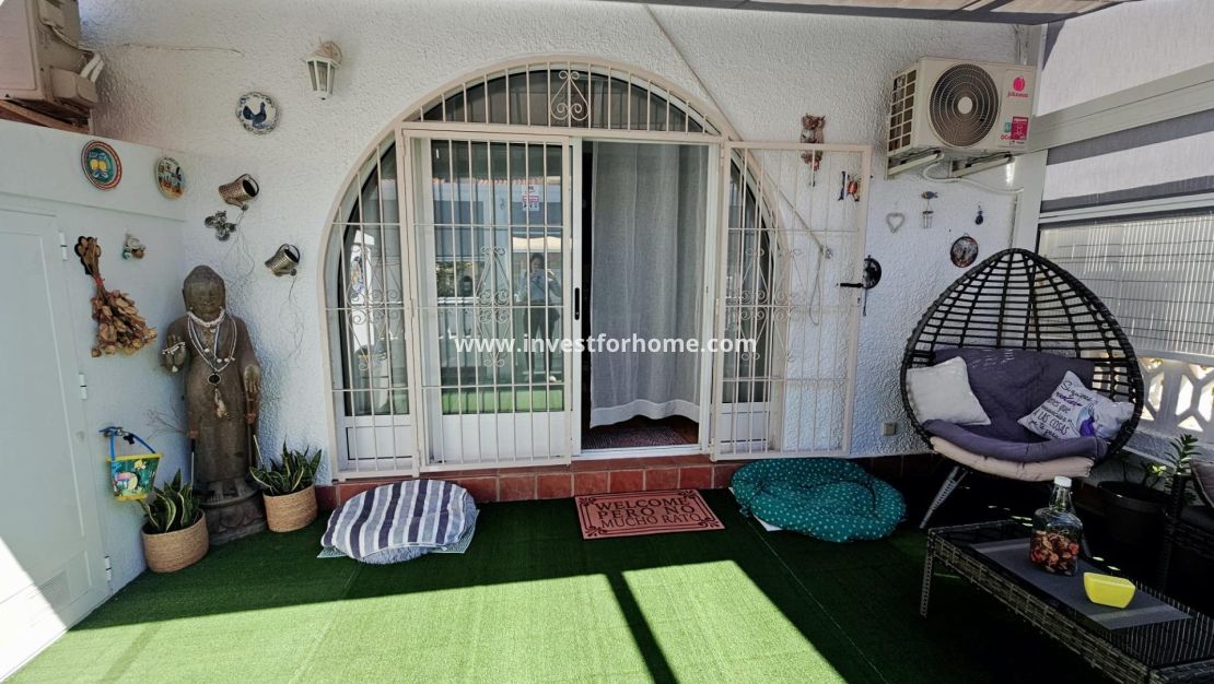 Sale - Bungalow - Torrevieja - La Siesta - El Salado - Torreta
