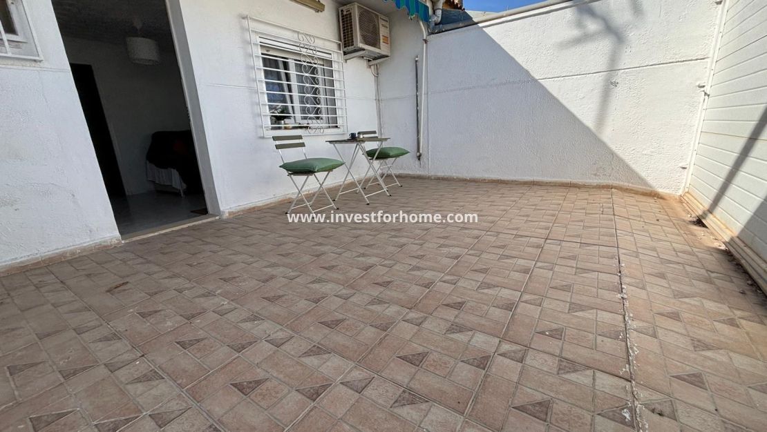 Sale - Bungalow - Torrevieja - La Siesta - El Salado - Torreta