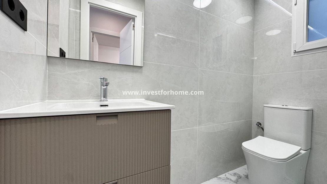 Sale - Bungalow - Torrevieja - La Siesta - El Salado - Torreta