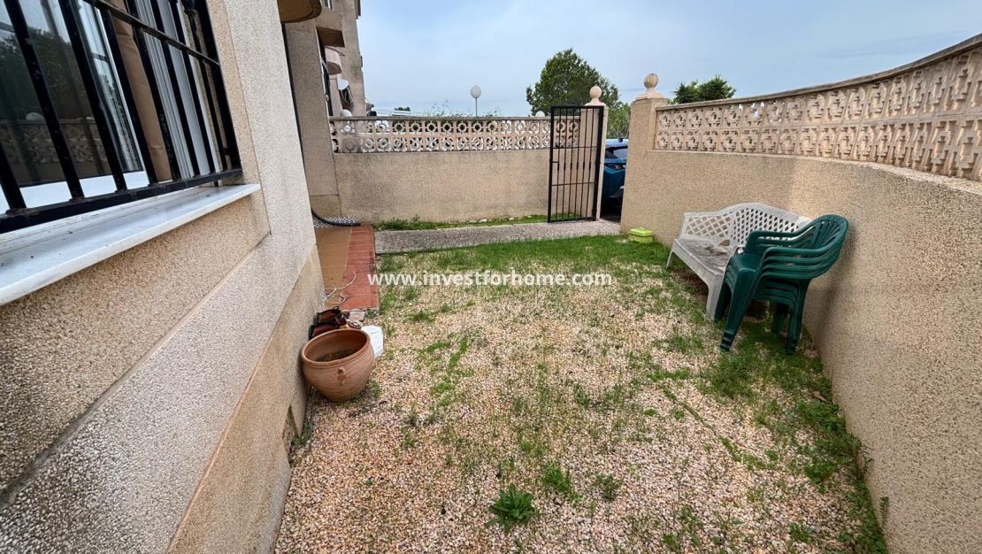 Sale - Bungalow - Torrevieja - La Siesta - El Salado - Torreta