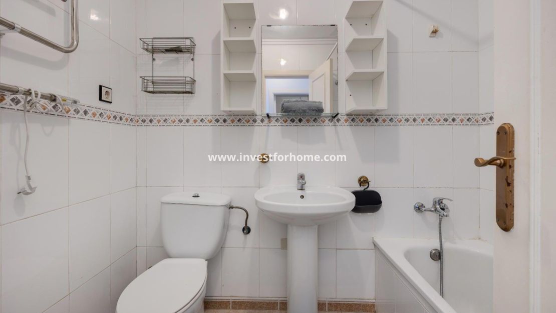 Sale - Bungalow - Torrevieja - La Siesta - El Salado - Torreta