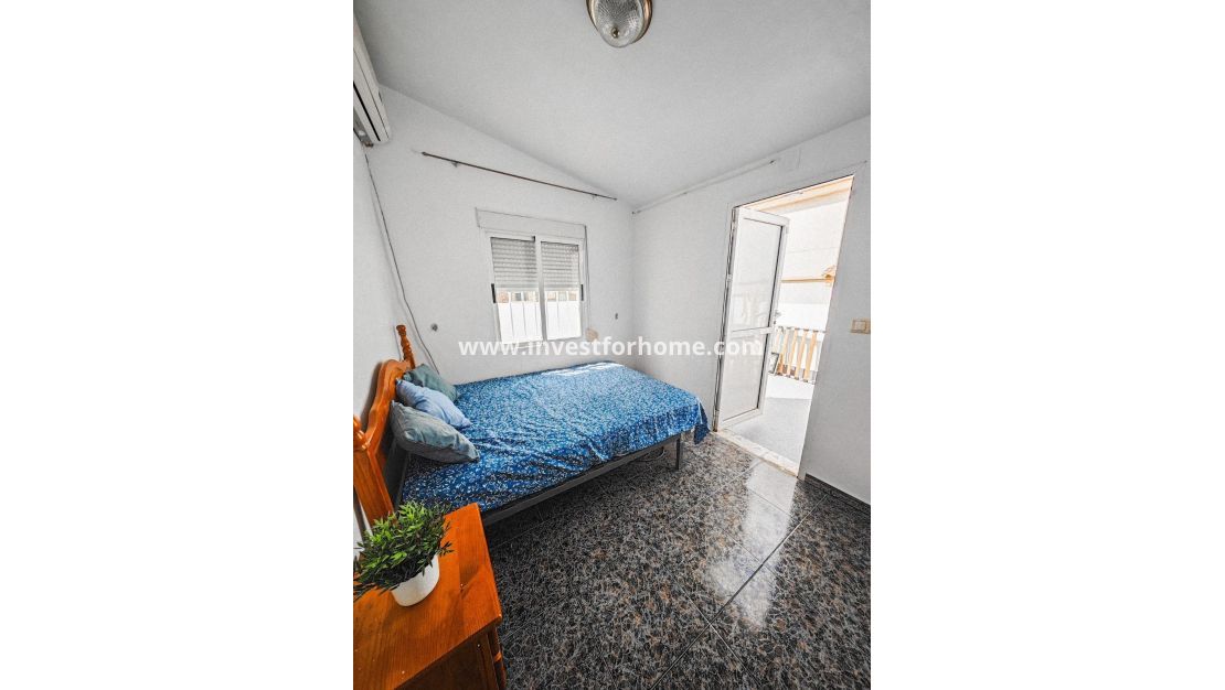 Sale - Bungalow - Torrevieja - Los Balcones - Los Altos Del Edén